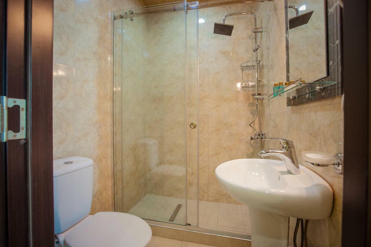 Hotel Comfort Tbilisi ภายนอก รูปภาพ