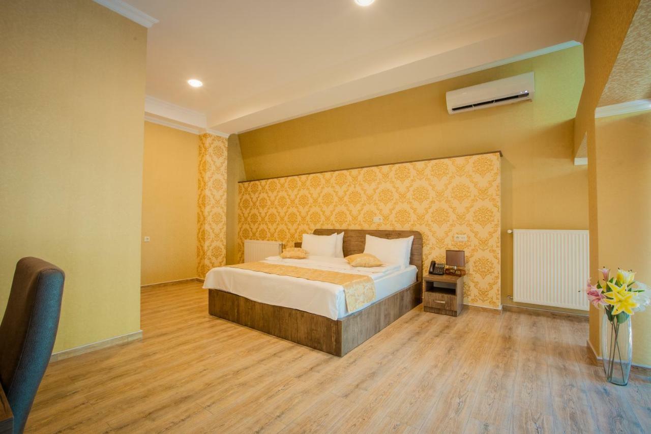 Hotel Comfort Tbilisi ภายนอก รูปภาพ