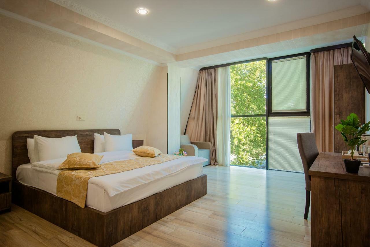 Hotel Comfort Tbilisi ภายนอก รูปภาพ