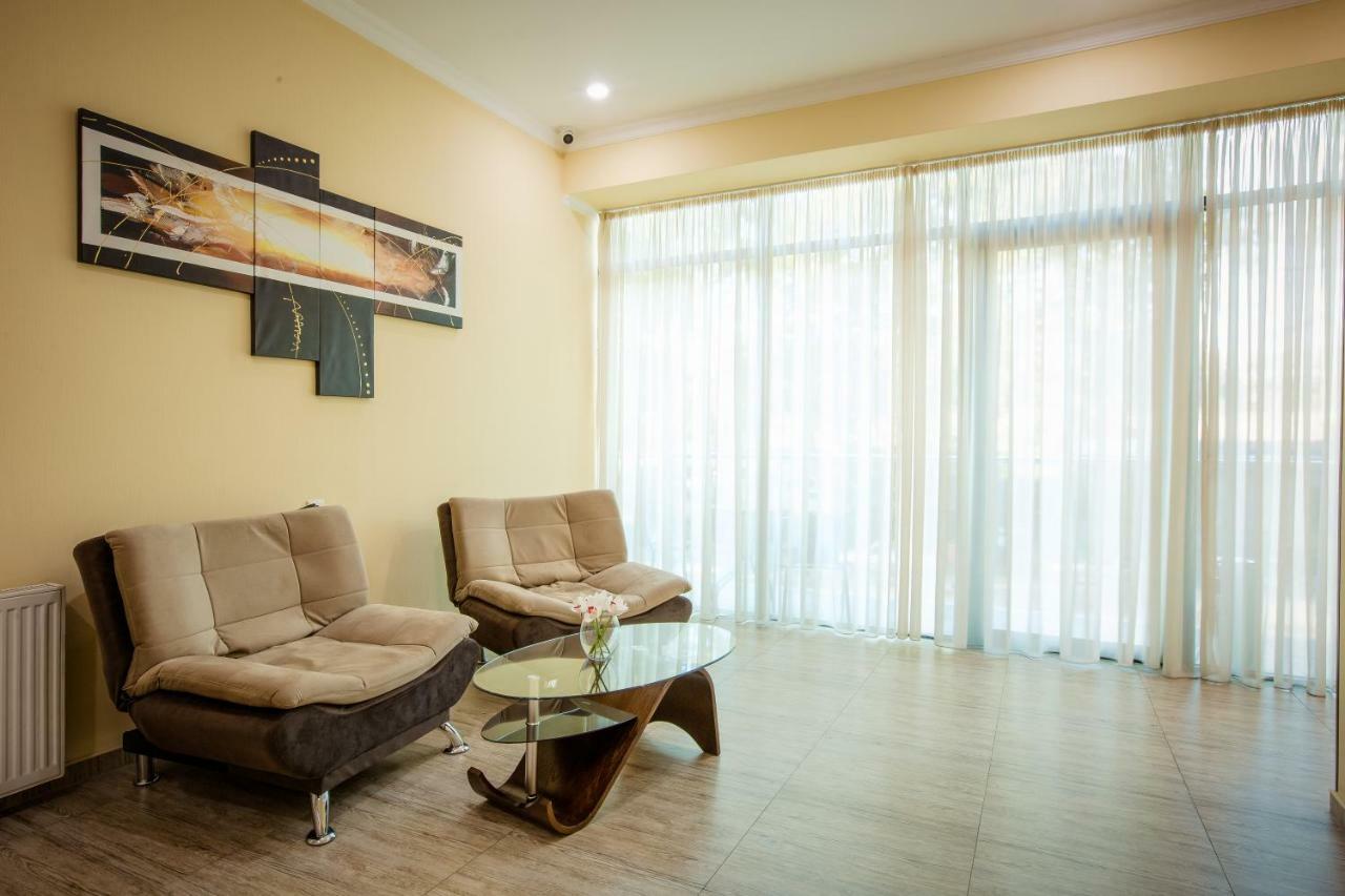 Hotel Comfort Tbilisi ภายนอก รูปภาพ