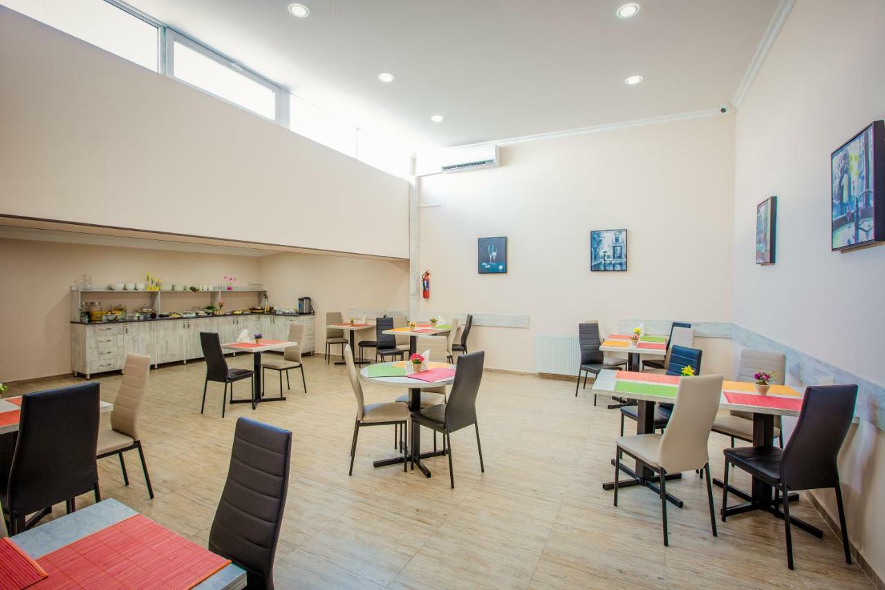 Hotel Comfort Tbilisi ภายนอก รูปภาพ